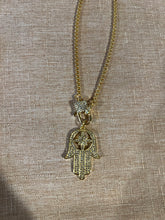 Load image into Gallery viewer, NECKLACE: BOX CHAIN W PAVE HAMSA CHARM (GOLD)
