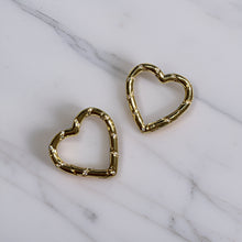 Load image into Gallery viewer, CHARM: HEART CLIP STONES