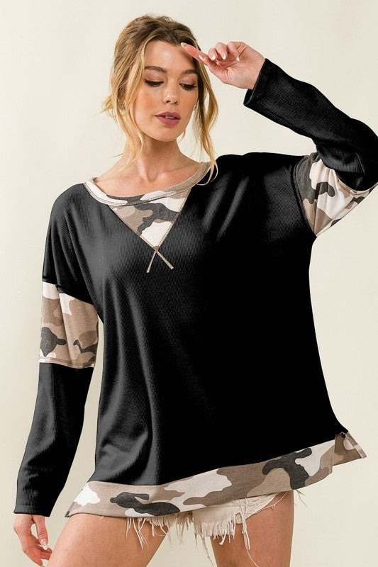 TOP: THERMAL KNIT WITH CAMO