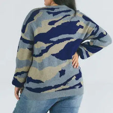 Load image into Gallery viewer, TOP: PLUS CAMO KNIT SWEATER
