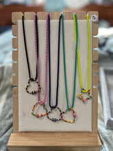 Load image into Gallery viewer, NECKLACE: ENAMEL CHAIN W FLOATING HEART (NAVY)
