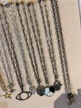 Load image into Gallery viewer, NECKLACE: PAPERCLIP CHAIN W ENAMEL PEACE HEART (GUNMETAL)
