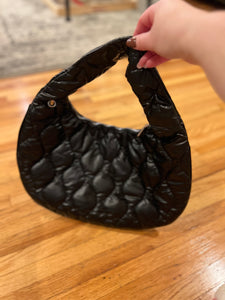 PUFFER: QUILTED ROUND HOBO (BLACK)