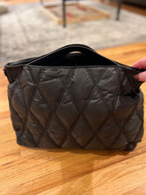 Load image into Gallery viewer, PUFFER: QUILTED SHOULDER/CROSSBODY (BLACK)
