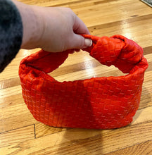 Load image into Gallery viewer, DUMPLING WOVEN BAG: BRIGHT RED/ORANGE
