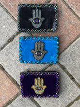 Load image into Gallery viewer, BEADED COIN PURSE: VELVET PURPLE HAMSA
