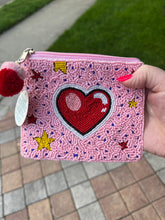 Load image into Gallery viewer, BEADED COIN PURSE: PINK RED HEART
