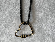 Load image into Gallery viewer, NECKLACE: ENAMEL CHAIN W FLOATING HEART (BLACK)
