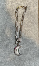 Load image into Gallery viewer, BRACELET: PAPERCLIP GOLD CHAIN W PEARL MOON
