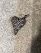 Load image into Gallery viewer, CHARM: RHINESTONE PAVE HEART
