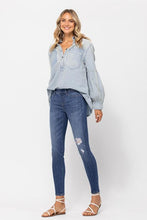 Load image into Gallery viewer, SALE PLUS DENIM: MID RISE DISTRESSED PULL ON JEGGINGS
