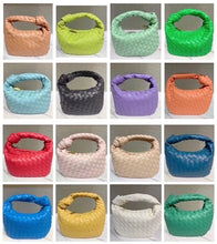 Load image into Gallery viewer, DUMPLING WOVEN BAG: CARMEL
