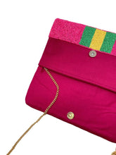 Load image into Gallery viewer, CLUTCH BAG: BEADED PINK BEE
