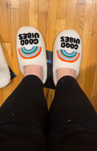 SLIPPERS: GOOD VIBES