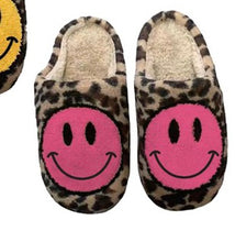 Load image into Gallery viewer, SLIPPERS: LEOPARD NEON PINK
