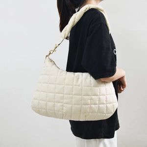 PUFFER QUILTED BRAID STRAP: QUILTED HOBO BAG (BLACK)