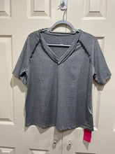 Load image into Gallery viewer, TOPS: V NECK T SHIRT (GREY)
