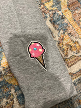 Load image into Gallery viewer, KIDS: LEGGINGS W PATCHES (SIZE 7/8)
