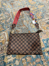 Load image into Gallery viewer, SALE VEGAN CHECK CROSSBODY W CHAIN &amp; STRAP
