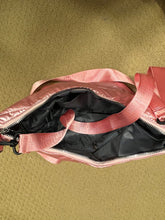 Load image into Gallery viewer, SALE PUFFER HOBO JUNIOR: PINK
