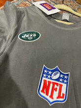 Load image into Gallery viewer, KIDS: SPORTS FOOTBALL GREY T SHIRT (SIZE 6-7)
