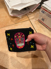 Load image into Gallery viewer, BEADED COIN PURSE: SKULL (BLACK OR PINK)
