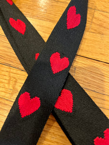 SALE BAG STRAP: HEARTS BLACK RED 1.5 INCHES (GOLD AND SILVER HARDWARE)