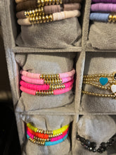 Load image into Gallery viewer, BRACELETS: BEADED POLYMER STACK W GOLD BEADS (PINKS)
