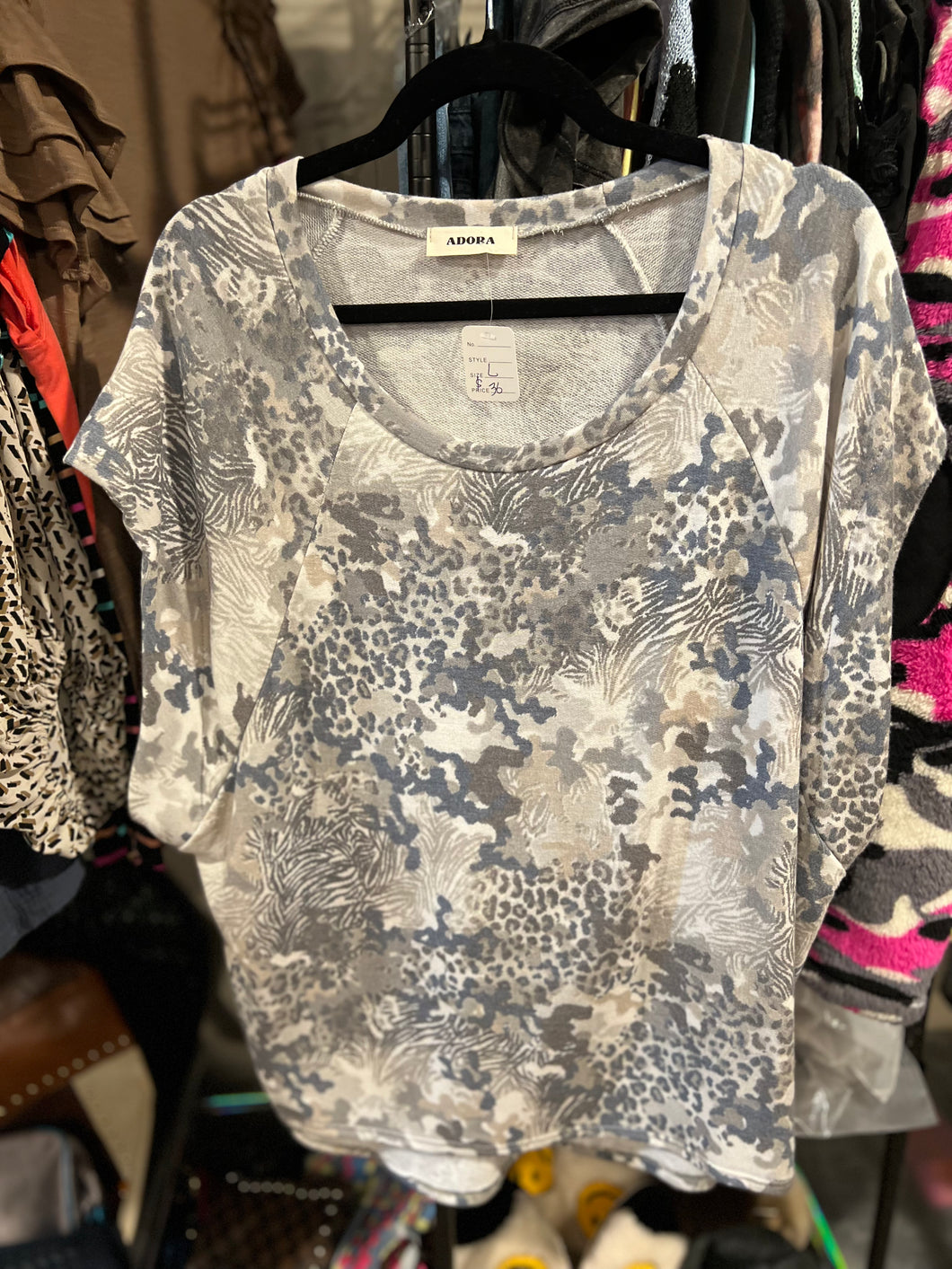 SALE TOP: HIGH LOW CAMO/ANIMAL PRINT