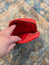 Load image into Gallery viewer, PATCH CASE SMALL: WHITE YELLOW
