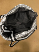 Load image into Gallery viewer, PUFFER TRAVEL TOTE MEDIUM: SILVER W WHITE BLACK STRAP
