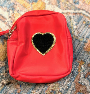 COMSETIC PATCH CASE SMALL; RED HEART