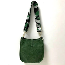 Load image into Gallery viewer, SALE VEGAN MESSENGER: MOSS GREEN CAMO STRAP
