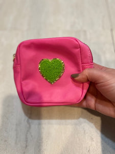 COMSETIC PATCH CASE SMALL: PINK GREEN HEART