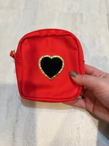 COMSETIC PATCH CASE SMALL; RED HEART
