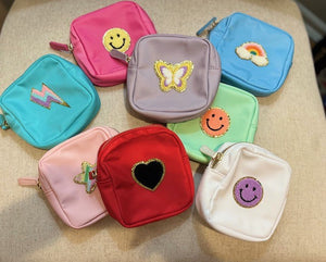 COMSETIC PATCH CASE SMALL; RED HEART